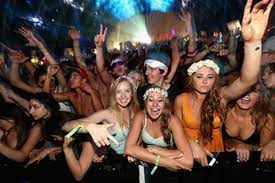Did you scroll all this way to get facts about hot raver girl? How Did People At Music Festivals Get So Naked