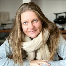 Eine eigene Schule zu gründen, ist vermutlich das Mutigste und  Konsequenteste, was man in unserer Bubble tun kann. Chapeau! 🚀♥️