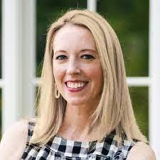 Amanda Forgione's Instagram, Twitter & Facebook