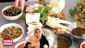 إنّ المطبخ التركي شديد الاشتهار بوصفات المخبوزات والمعجنات التي يحضرها. Ø´Ø§Ù‡Ø¯ Ø§Ù„Ù…Ø°ÙŠØ¹Ø© Ø±ÙÙŠÙ‚Ø© Ø§Ù„ØªØ±ÙƒÙŠØ© ÙƒÙŠÙ ØªØ®ØªØ§Ø± Ù…ÙƒÙˆÙ†Ø§Øª Ø§Ù„ÙØ·ÙˆØ± ÙˆÙƒÙŠÙ ØªØ¹Ø¯Ù‡ Ù„Ù„Ø¹Ø§Ù…Ù„ÙŠÙ† Youtube