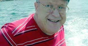 Hugo Ehret's Instagram, Twitter & Facebook