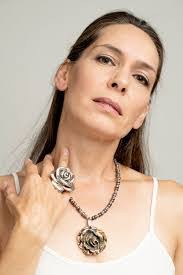 Rose Silver's Instagram, Twitter & Facebook