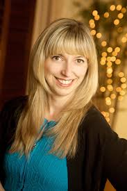 Daisy Thompson's Instagram, Twitter & Facebook