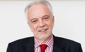 Se trata de elegir a la nueva cúpula, presidente y vicepresidente y, de momento, no hay consenso. Joao Pedro Caupers E O Novo Presidente Do Tribunal Constitucional Justica Jornal De Negocios