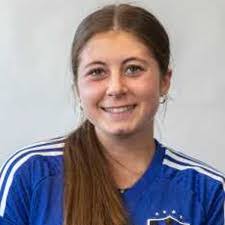 Sophie Putnam's Instagram, Twitter & Facebook