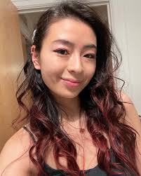 Desperate times call for innovative solutions (last slides 😁) Ty to my  makeshift Instagram boyfriends of the night hehe P.S. As I learn how to do  makeup more I'm finding it so