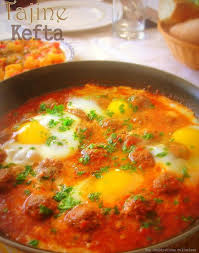 Tajine Kefta Aux Oeufs Marocain Tajine Kefta Cuisine Marocaine Cuisine