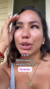 Girl Who Moved from La with Her Boyfriend