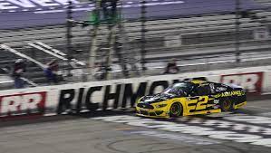 An incident with john hunter nemechek and matt crafton led to a scuffle in the garage after the nascar camping world truck series race on the bristol motor speedway dirt. Gs18yr2kzaucym