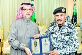 تقوم الكلية بتدريس الطلبة المواد الجنائية والمواد العسكرية والمواد الامنية والمواد الادارية والمواد الاجتماعية ومواد اخرى متنوعة. ÙƒÙ„ÙŠØ© Ø§Ù„Ù…Ù„Ùƒ ÙÙ‡Ø¯ Ø§Ù„Ø£Ù…Ù†ÙŠØ© ØªØ³ØªÙ‚Ø¨Ù„ ÙˆÙØ¯ Ø¬Ø§Ù…Ø¹Ø© Ø§Ù„Ù…Ù„Ùƒ Ø¹Ø¨Ø¯Ø§Ù„Ù„Ù‡ Ø£Ø®Ø¨Ø§Ø± Ø§Ù„Ø³Ø¹ÙˆØ¯ÙŠØ© ØµØ­ÙŠÙØ© Ø¹ÙƒØ§Ø¸