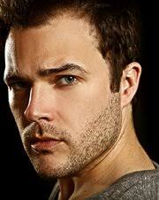 Райан Дум — фото — Кинопоиск