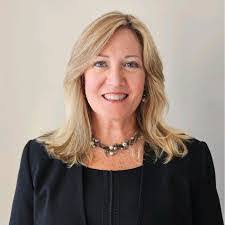 Reina Stein's Instagram, Twitter & Facebook