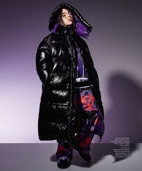 Billie eilish has unveiled a dramatic new look in a sizzling cover shoot for british vogue. Map News Jillian Davison Lok Lau Victoria Baron Shoot Billie Eilish For Vogue Australia Cover Story