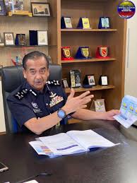 Jabatan siasatan jenayah narkotik bukit aman dengan kerjasama jsjn pulau pinang berjaya menumpaskan sindiket pengedaran dadah antarabangsa menggunakan laut dalam sembilan serbuan di kedah, pulau pinang dan perak pada 27 dan 28 oktober lalu. Jabatansiasatanjenayahnarkotik Jsjnpdrm Nitter