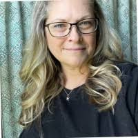 Janine Mahan's Instagram, Twitter & Facebook