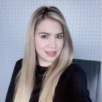 10+ perfiles de «Iris Garrido»