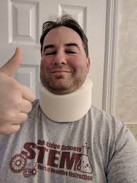 Aaron Pickering على X: "My neck surgery was successful and I'm recovering  well! Yesterday I had a herniated disc removed (C6-C7) and fused to repair  damage from an earlier car wreck. Thank