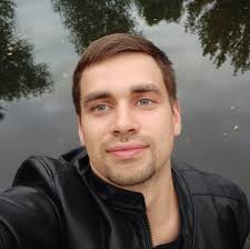 Нещодавно Xiaomi оголосила, що бренд Redmi буде розвиватися окремо. І  сьогодні презентувала Redmi Note 7. Це смартфон із вирізом-крапелькою і  скляними градієнтними панелями чорного, синього та рожевого кольору.  Дисплей смарту 6,3-дюймовий із