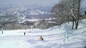 Join 45,000 skiers and boarders who get our snow mails! Skiing In Japan Best Ski Snowboarding Resorts 2021 Jrailpass