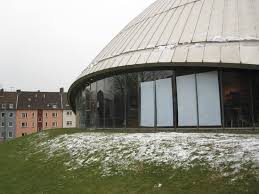 Auf amazon.de kann man bequem planetariumsprojektor zu sich nach hause bestellen. Planetariumsprojektor Bild Von Zeiss Planetarium Bochum Tripadvisor
