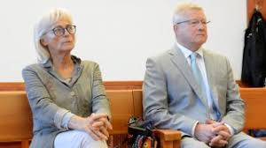 Gulyás gergely szerint gyermekded, de legalább vicces a fudan egyetem tervezett helyszínein folyó utcaátnevezés. Lehallgatasi Botrany 24 Hu
