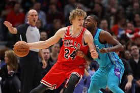 Lauri markkanen belongs to the complying with lists: Watch Chicago Bulls Star Lauri Markkanen Stuff Down Dumplings On Randolph Street Eater Chicago
