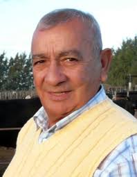 Político abdista asume consulado en La Plata