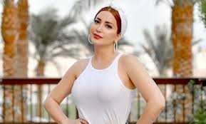 نسرين طافش قبل عمليات التجميل. Ù„Ø§ Ø£Ø®Ø¬Ù„ Ù…Ù† Ø¹Ù…Ù„ÙŠØ§Øª Ø§Ù„ØªØ¬Ù…ÙŠÙ„ Ù†Ø³Ø±ÙŠÙ† Ø·Ø§ÙØ´ Ù‚Ø¨Ù„ ÙˆØ¨Ø¹Ø¯ Ø§Ù„Ø´Ù‡Ø±Ø© Ø§Ù„Ù…ØµØ±ÙŠ Ù„Ø§ÙŠØª