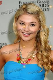 Stefanie Scott Pictures and Photos