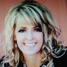 Heidi Dunn's Instagram, Twitter & Facebook