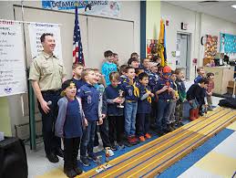 Pack 48 Speeds to the Finish Line