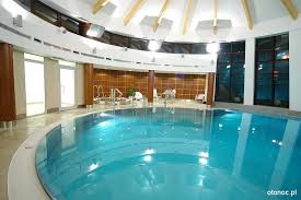 The various facilities this stylish hotel offers include a jacuzzi, a coffee bar and a garden. Wieliczka Turowka Hotel Spa