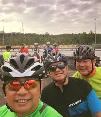 Congratulations to these 5 Filipino cyclists for being the 1st people to  complete the Qatar Loop (north to south) within 19 hours. ☆Vernie Cabahug  Castro🏆🇵🇭 ☆Ronnie Saclin🏆🇵🇭 ☆Max Caparanga🏆🇵🇭 ☆Christian  Hidalgo🏆🇵🇭 ☆Gerard