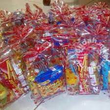 11 kain panjang kain batik, lama terpakai jadi lusuh. Party Or Birthday Goodie Bag Kit Babies Kids On Carousell