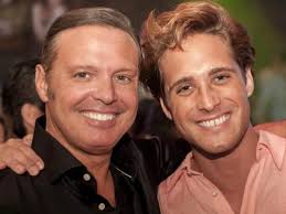 Los fanáticos de 'luis miguel: Es Oficial La Segunda Temporada De La Serie De Luis Miguel Comenzara Grabaciones En Febrero Con Diego Boneta Infobae