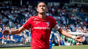 Femme de robin van persie : Eredivisie Un Marocain Elu Meilleur Joueur Aux Pays Bas