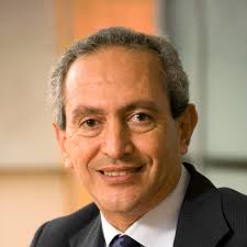 نجيب ساويرس، واحدٌ من أكبر رجال الأعمال المصريين. Ù†Ø§ØµÙ Ø³Ø§ÙˆÙŠØ±Ø³ ÙŠØ®ÙØ¶ Ø­ØµØªÙ‡ ÙÙŠ Ù„Ø§ÙØ§Ø±Ø¬ Ù‡ÙˆÙ„Ø³ÙŠÙ… Ù‚Ù†Ø§Ø© Ø§Ù„ØºØ¯