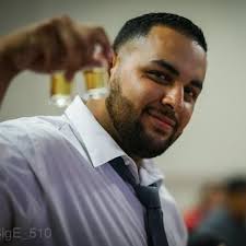 Roberto Solorzano (@titooiam)