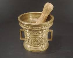 Antique Bronze Mortar And Wood Pestle Verwint Linck Anno 1590 Antiques Mortar Antique Tools