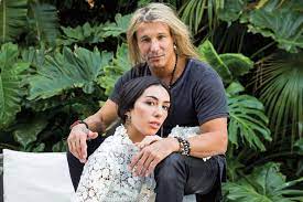 Tras un largo tiempo en silencio y lejos de los escándalos, reapareció mariana nannis. Claudio Caniggia Y Sofia Bonelli En Exclusivo Posan Juntos Por Primera Vez La Nacion