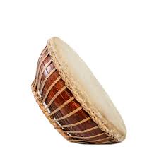 Orkestra tradisional nobat terdiri dari alat muzik nehara, gendang, nafiri, serunai dan kadang kadang termasuk gong bertombol dan sepasang simbal. Replica Gendang Melayu Mycraftshoppe Global Reach Local Identity