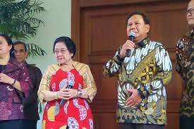 Pertemuan tokoh nasional prabowo dan megawati terjadi di menteng, jakarta pusat. Bertemu Prabowo Megawati Penuhi Janjinya Politik