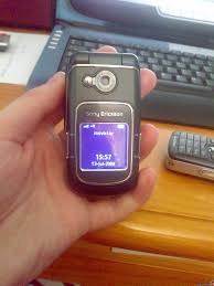 REVIEW Sony Ericsson Z710i. Raro en España.