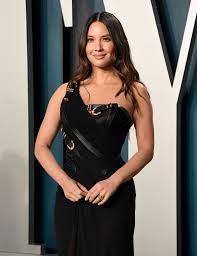 Oliviamunn #oliviamunnlifestyle #celebritypoints olivia munn's lifestyle ☆ 2020 will make you love her!! Olivia Munn 2020 Vanity Fair Oscar Party 07 Chq Vettri Net