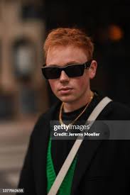 1,015 Ernst Chain Photos & High Res Pictures