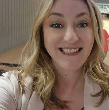 Amanda Ewing's Instagram, Twitter & Facebook