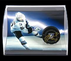 In some ways, we're living in a golden age of sports memorabilia. Upper Deck Curve Sports Memorabilia Display Guide