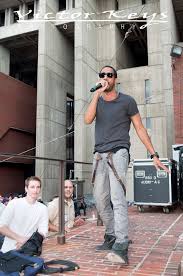 Ryan Leslie stage right.