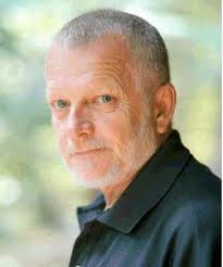 Crossing the Yellow River : Three Hundred Poems from the Chinese (New  American Translations: 13)