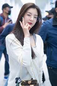 Which means lia's birthday is today!!! The Lia Unicorn On Twitter Itzy Lia Kpop Girls